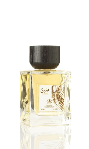 عطر عتيق – عطر شرقي فاخر بنفحات العود والمسك | عطر يدوم طويلاً